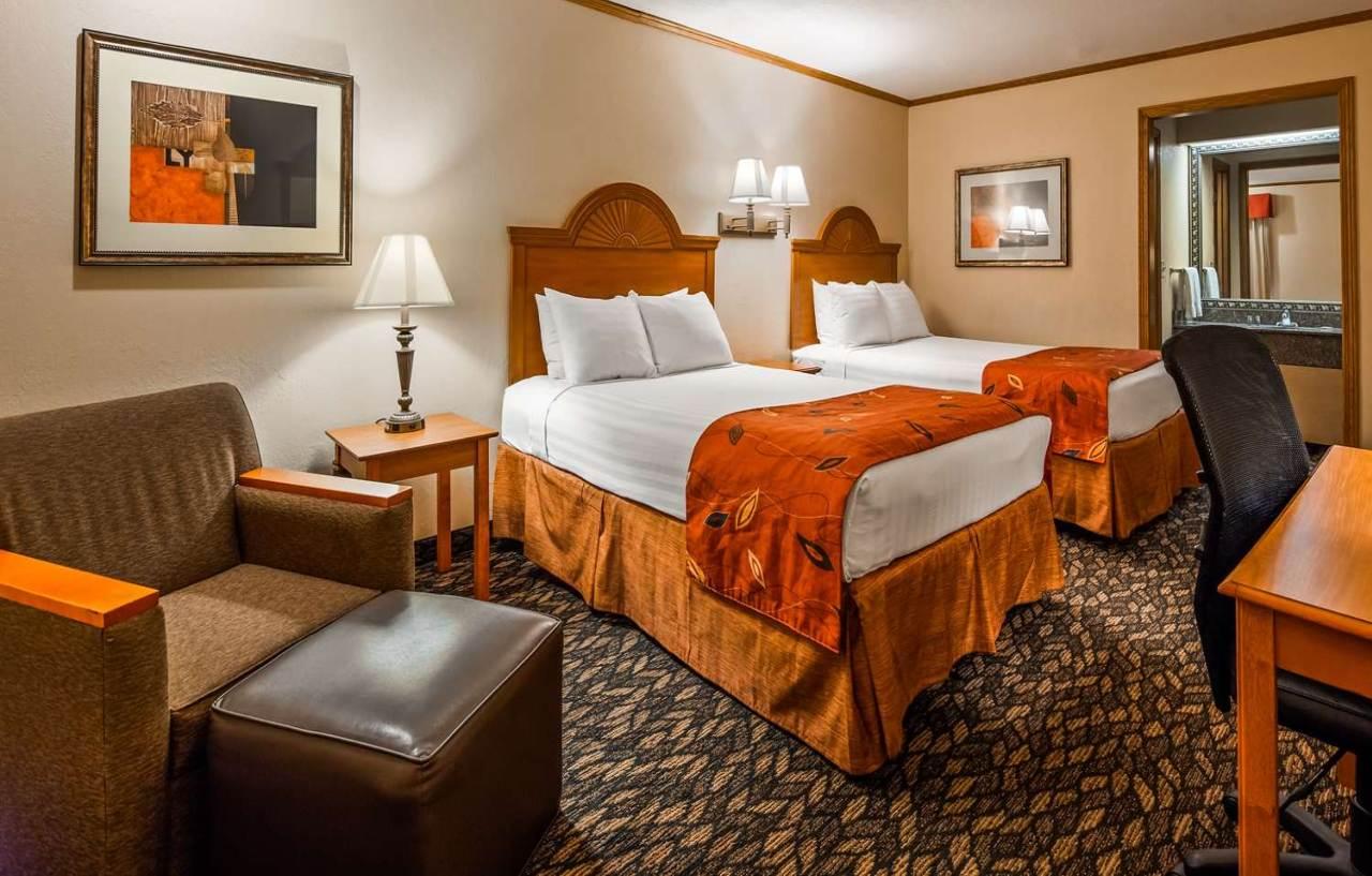 Surestay By Best Western Kansas City Country Inn North Εξωτερικό φωτογραφία