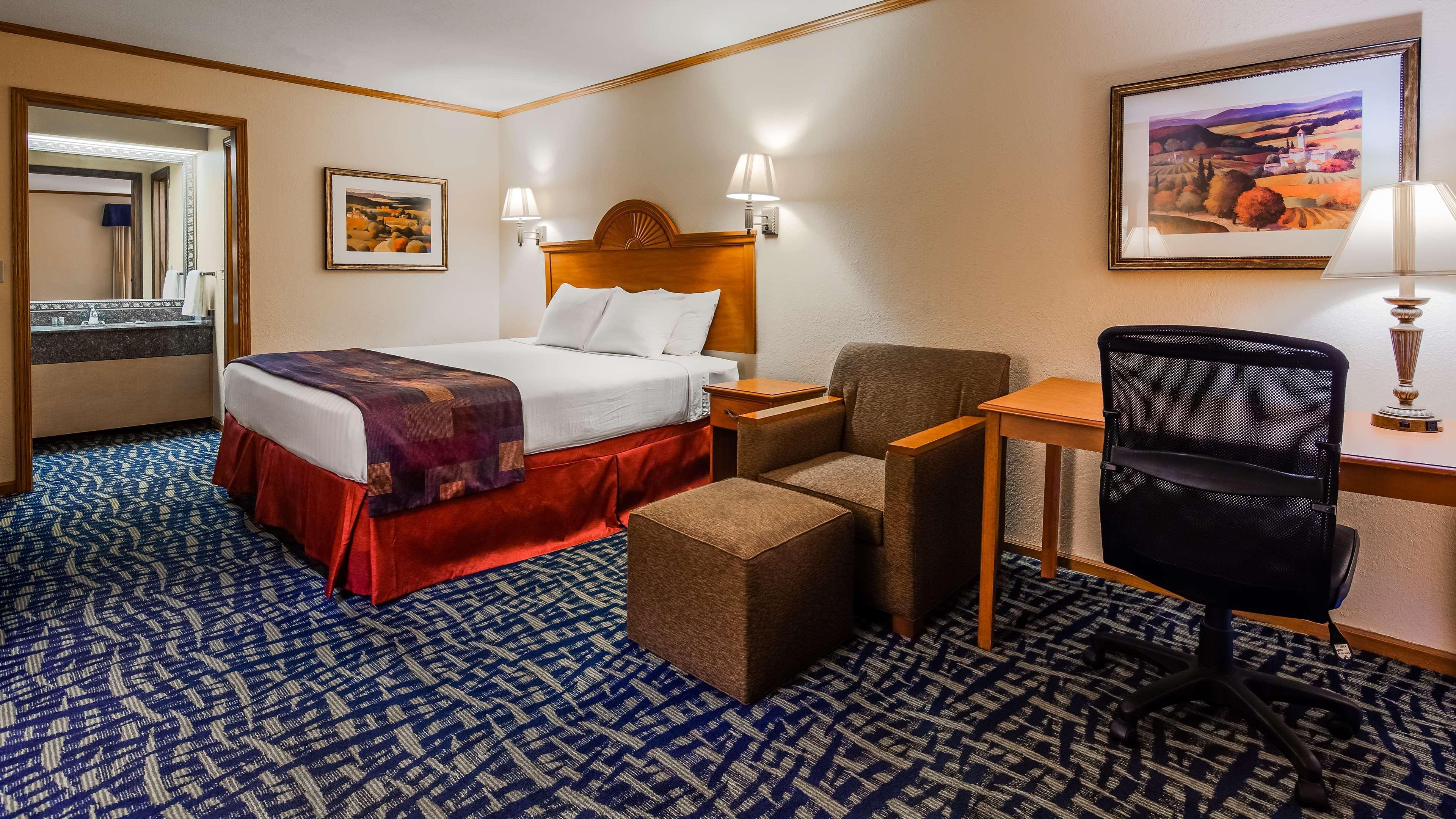 Surestay By Best Western Kansas City Country Inn North Εξωτερικό φωτογραφία