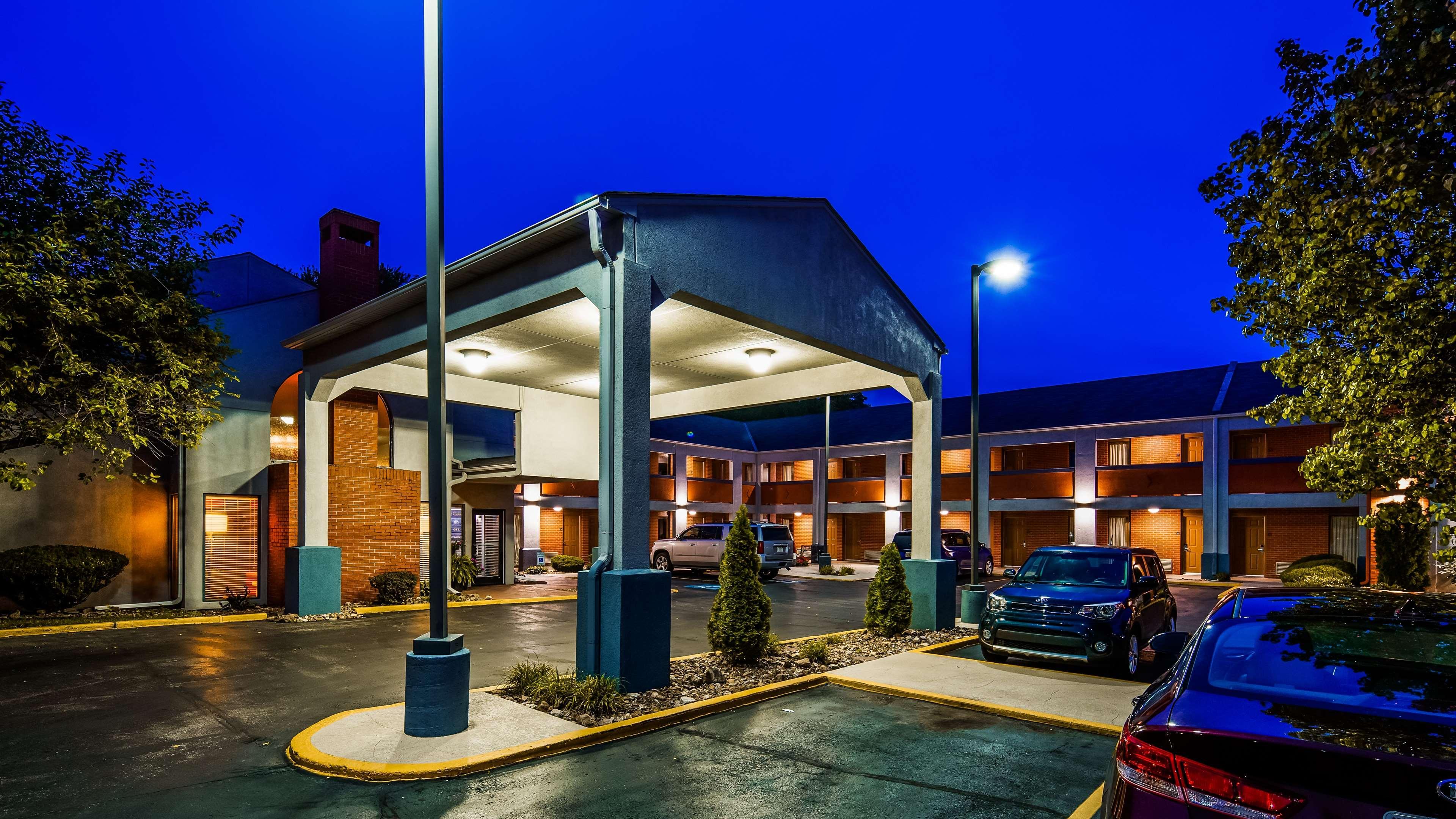 Surestay By Best Western Kansas City Country Inn North Εξωτερικό φωτογραφία