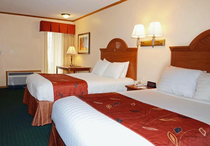 Surestay By Best Western Kansas City Country Inn North Εξωτερικό φωτογραφία